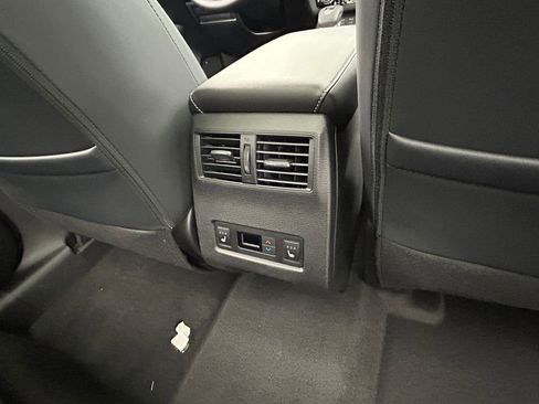 New 2026 Mitsubishi Outlander SEL image 38