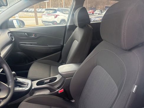 Used 2022 Hyundai Kona SEL image 11
