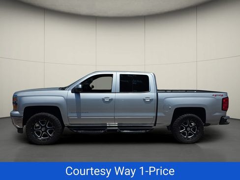 Used 2015 Chevrolet Silverado 1500 LT w/ LT Convenience Package AWD/4WD image 6