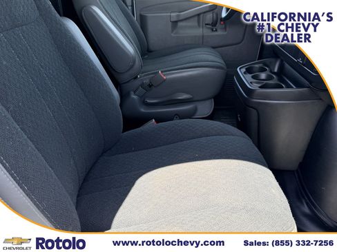 Used 2025 Chevrolet Express 2500 w/ Driver Convenience Package RWD image 8