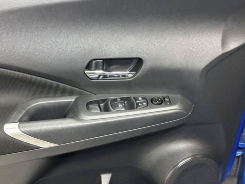 Used 2021 Nissan Kicks SV FWD image 21