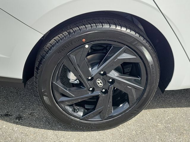 New 2026 Hyundai Elantra Sport FWD image 27