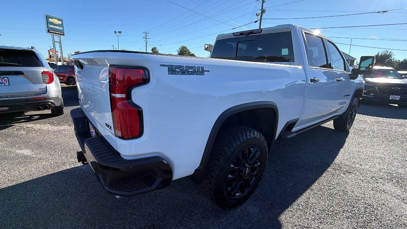 New 2026 Chevrolet Silverado 2500 LTZ w/ Trail Boss Package AWD/4WD image 9