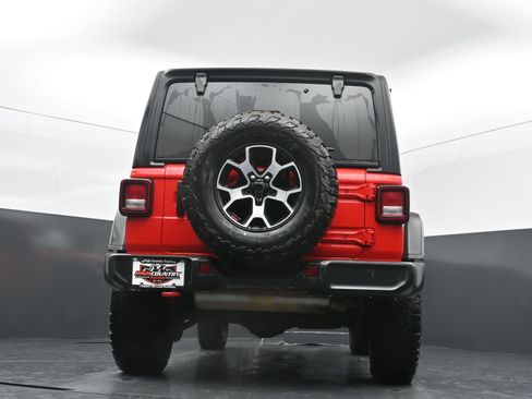 Used 2022 Jeep Wrangler Unlimited Rubicon AWD/4WD image 40