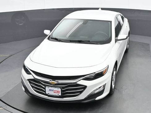 Used 2022 Chevrolet Malibu LT FWD image 17