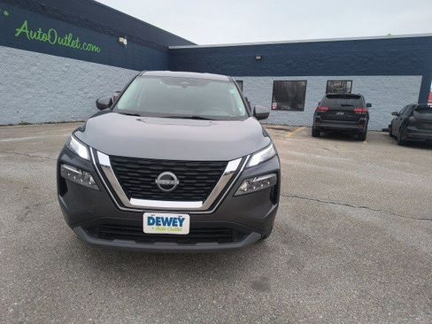 Used 2023 Nissan Rogue SV image 8