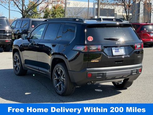 New 2026 Jeep Cherokee Overland image 8