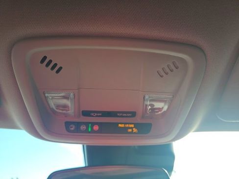 Used 2025 Chevrolet Malibu RS image 25