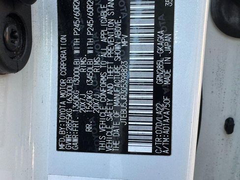 Used 2016 Toyota 4Runner Limited image 25