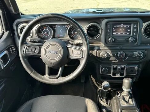 Used 2020 Jeep Wrangler Unlimited Sport S image 19