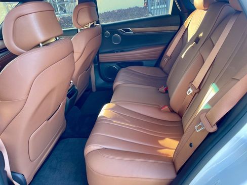 Used 2024 Genesis G80 image 11