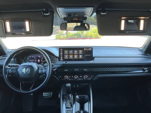 Used 2025 Honda Accord Sport image 27