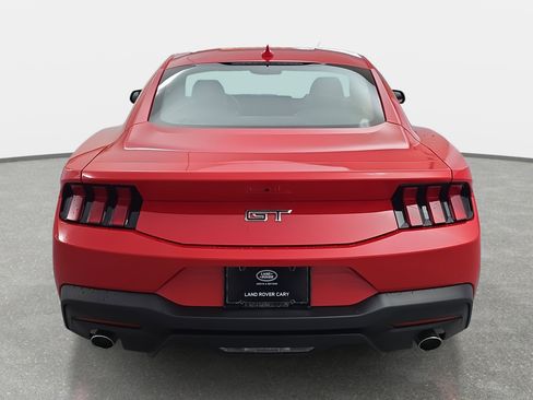 Used 2024 Ford Mustang GT Premium image 6