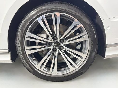 Used 2023 Audi A8 L 3.0T AWD/4WD image 39