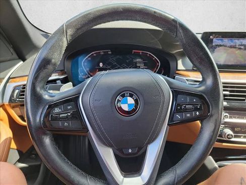 Used 2020 BMW 530i xDrive AWD/4WD image 16