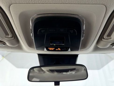 Used 2024 Toyota Corolla LE image 38