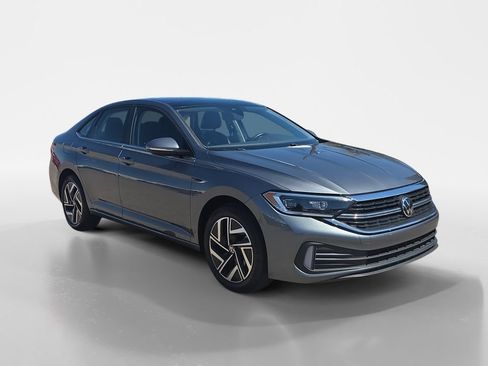 Used 2024 Volkswagen Jetta SEL FWD image 8