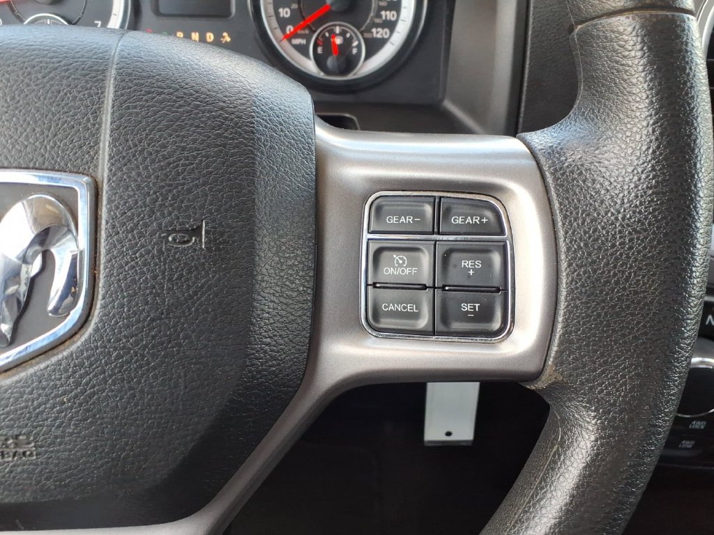 Used 2022 RAM 1500 Classic SLT AWD/4WD image 30