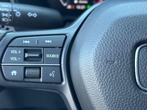 Used 2025 Honda CR-V EX image 26