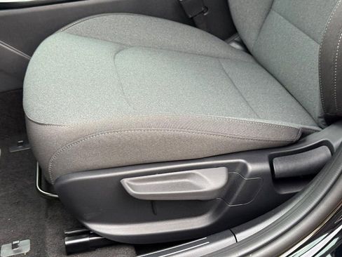 New 2025 Kia K4 LXS image 18