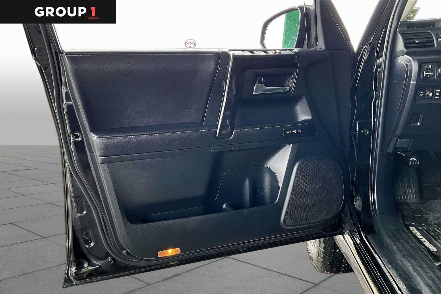 Used 2019 Toyota 4Runner Limited AWD/4WD image 22