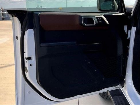 Used 2024 Ford Bronco Outer Banks image 28