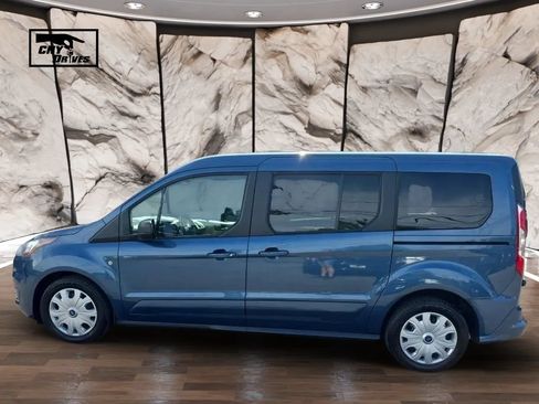 Used 2019 Ford Transit Connect XLT FWD image 8