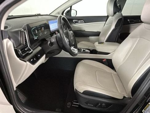 Used 2023 Kia Sportage EX FWD image 12