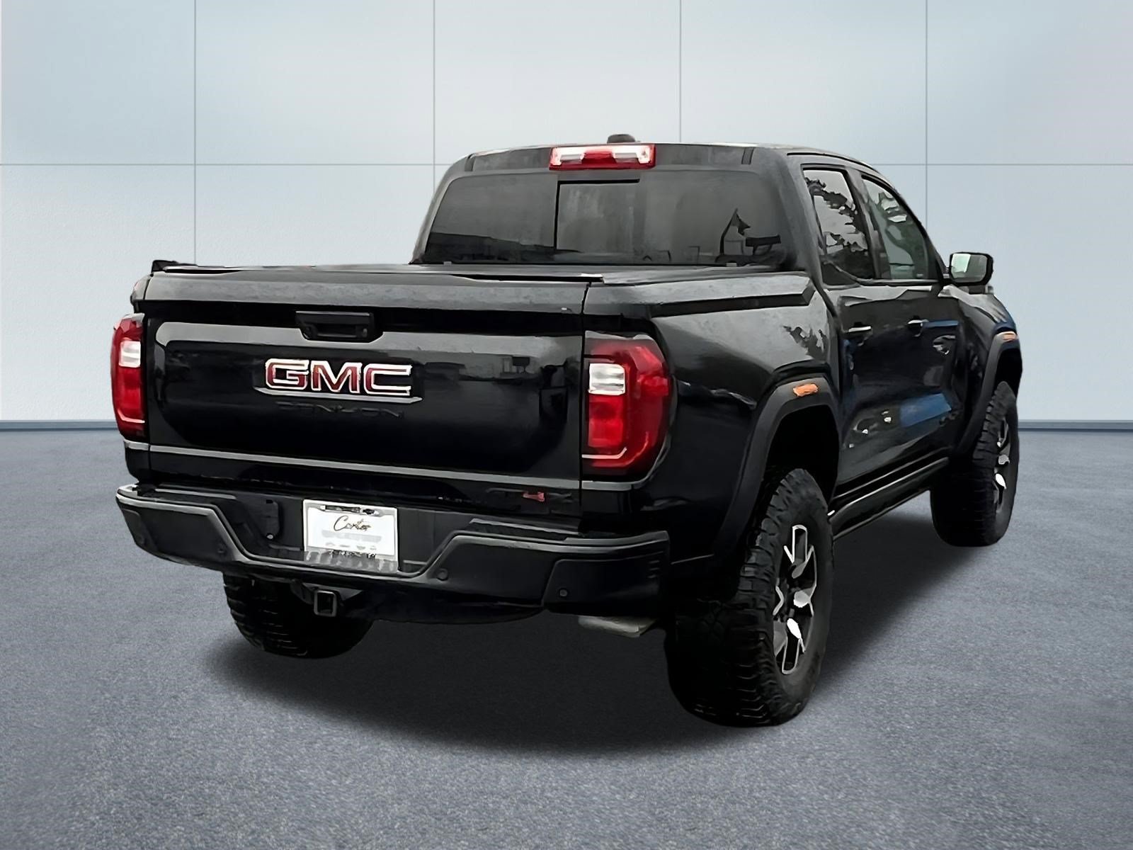 Used 2024 GMC Canyon AT4X AWD/4WD image 6