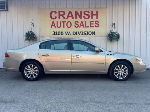 Used 2009 Buick Lucerne CXL w/ Driver Confidence Package FWD image 2