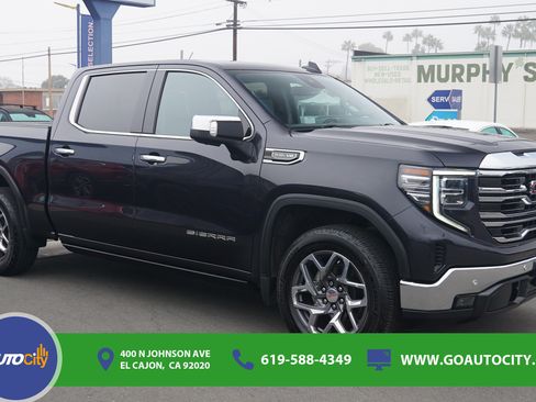 Used 2022 GMC Sierra 1500 SLT w/ SLT Premium Plus Package AWD/4WD image 10