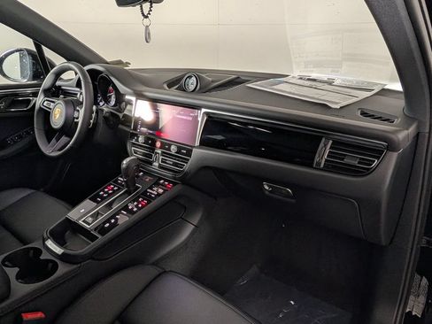 New 2026 Porsche Macan AWD/4WD image 19