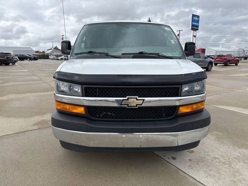 Used 2021 Chevrolet Express 2500 w/ Driver Convenience Package RWD image 27