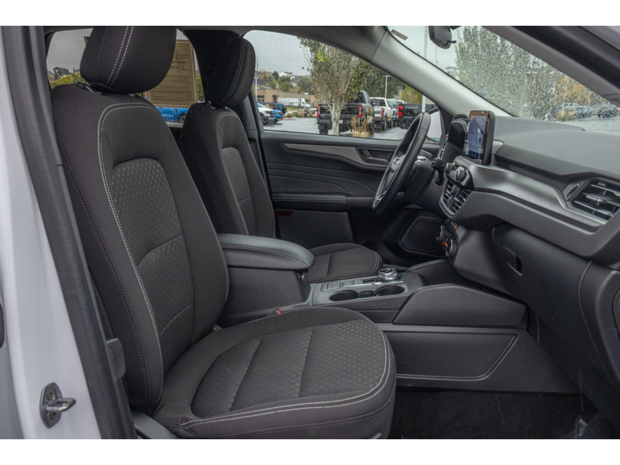 Used 2024 Ford Escape Active AWD/4WD image 11
