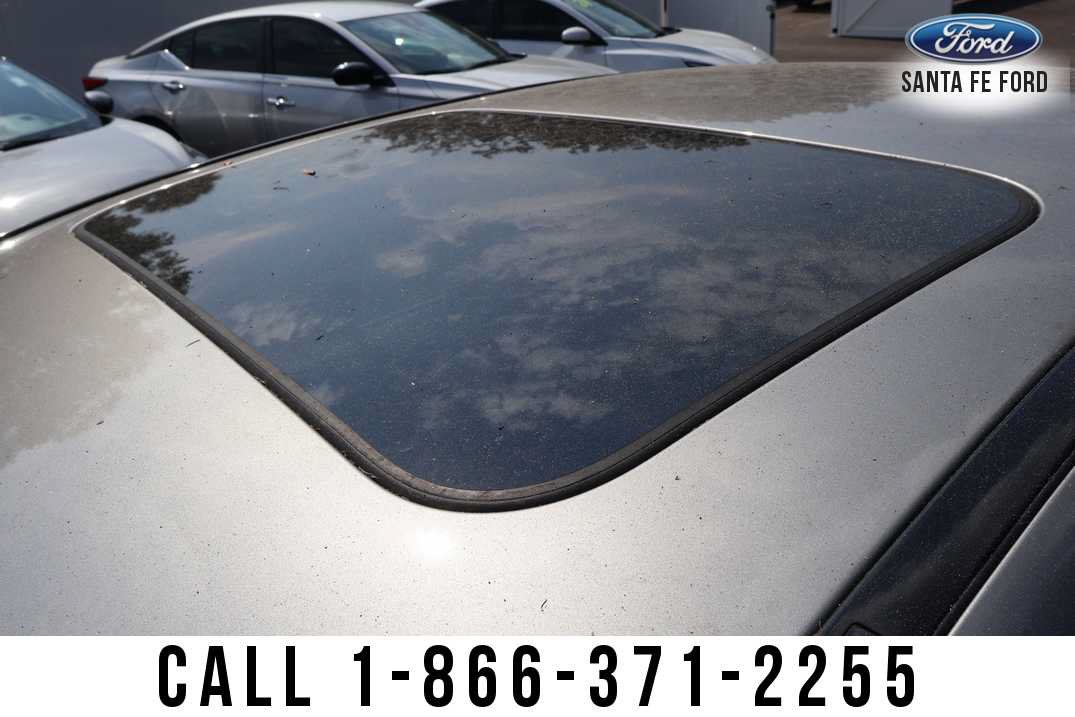 Used 2019 Mercedes-Benz C 300 Sedan image 10