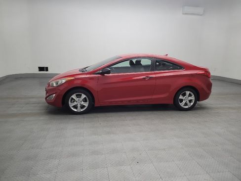 Used 2013 Hyundai Elantra image 2