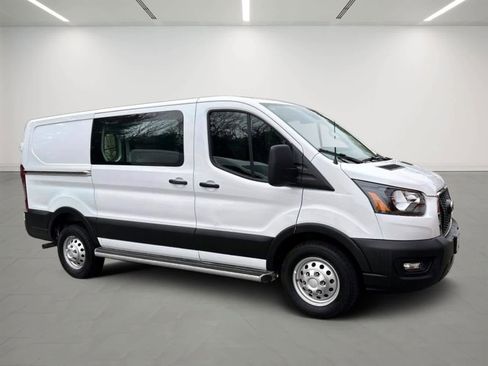 Used 2024 Ford Transit 250 Low Roof AWD w/ Exterior Upgrade Package image 6