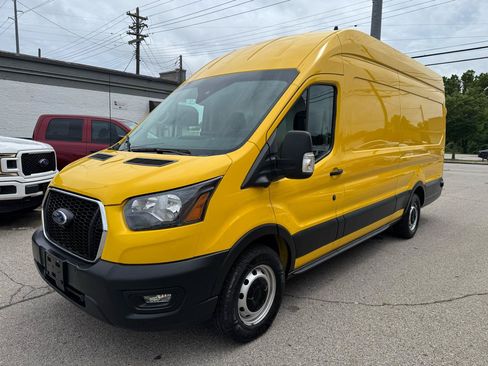 Used 2022 Ford Transit 250 148 High Roof Extended w/ Parcel Delivery Package RWD image 3