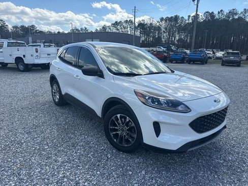 Certified 2022 Ford Escape SE w/ Convenience Package image 2