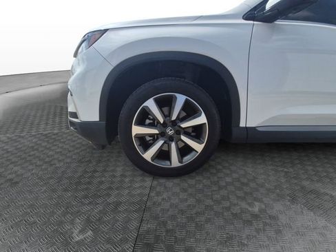 Used 2023 Honda Pilot Elite image 13