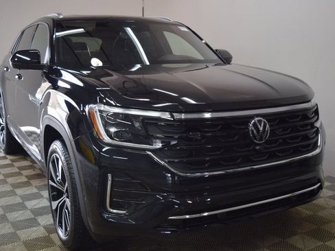 New 2025 Volkswagen Atlas Cross Sport SEL Premium R-Line image 2