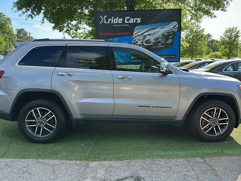 Used 2020 Jeep Grand Cherokee Limited w/ Luxury Group II image 8