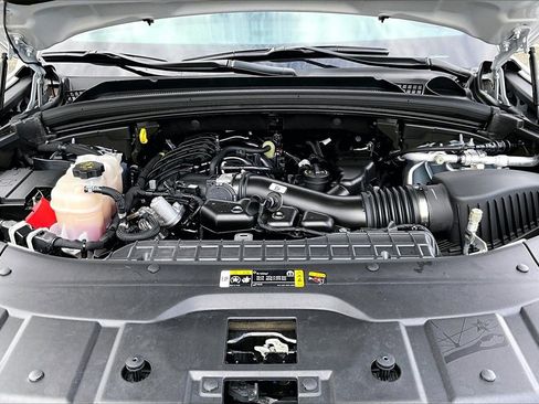 Used 2024 Jeep Grand Cherokee L Altitude image 38