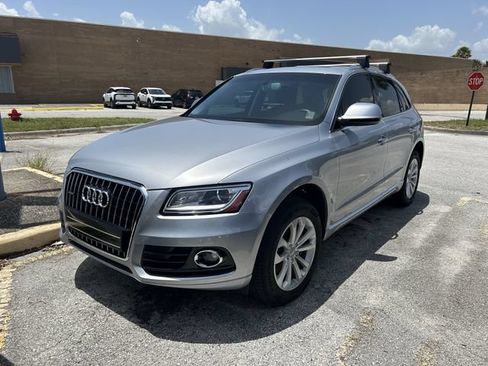 Used 2016 Audi Q5 2.0T Premium Plus w/ Technology Package AWD/4WD image 4