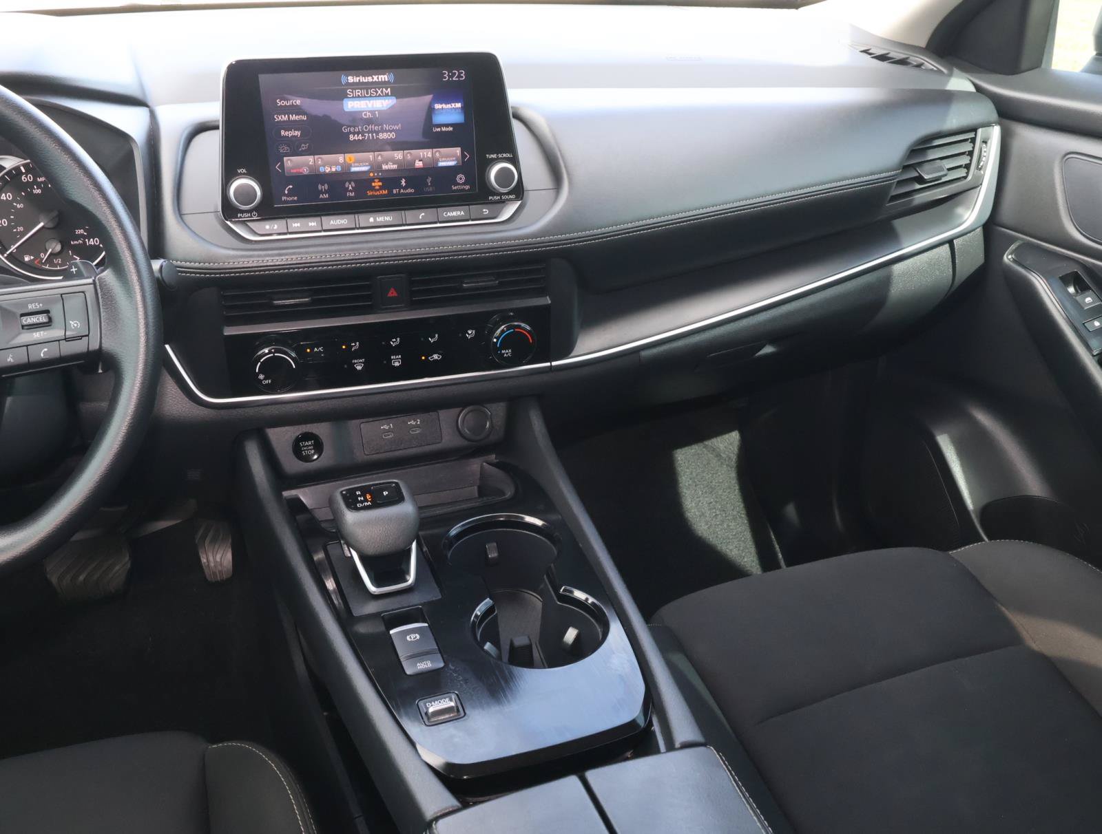 Used 2025 Nissan Rogue S FWD image 11