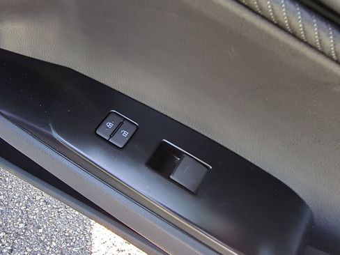 Used 2025 Toyota Camry SE image 28