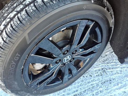 Certified 2026 Honda HR-V Sport image 9