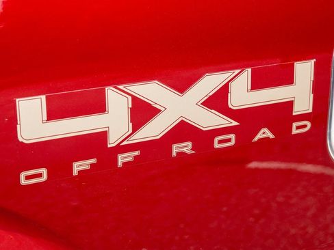 Used 2014 Ford F150 Lariat w/ Equipment Group 502A Luxury AWD/4WD image 47