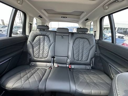 Used 2026 BMW X7 xDrive40i AWD/4WD image 34