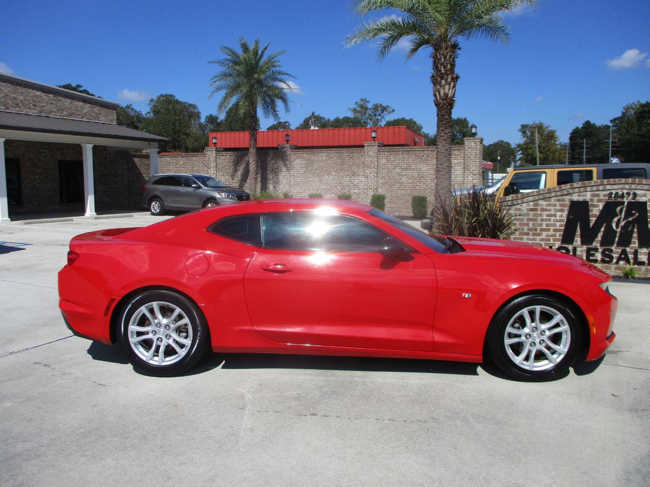 Used 2020 Chevrolet Camaro LS RWD image 14